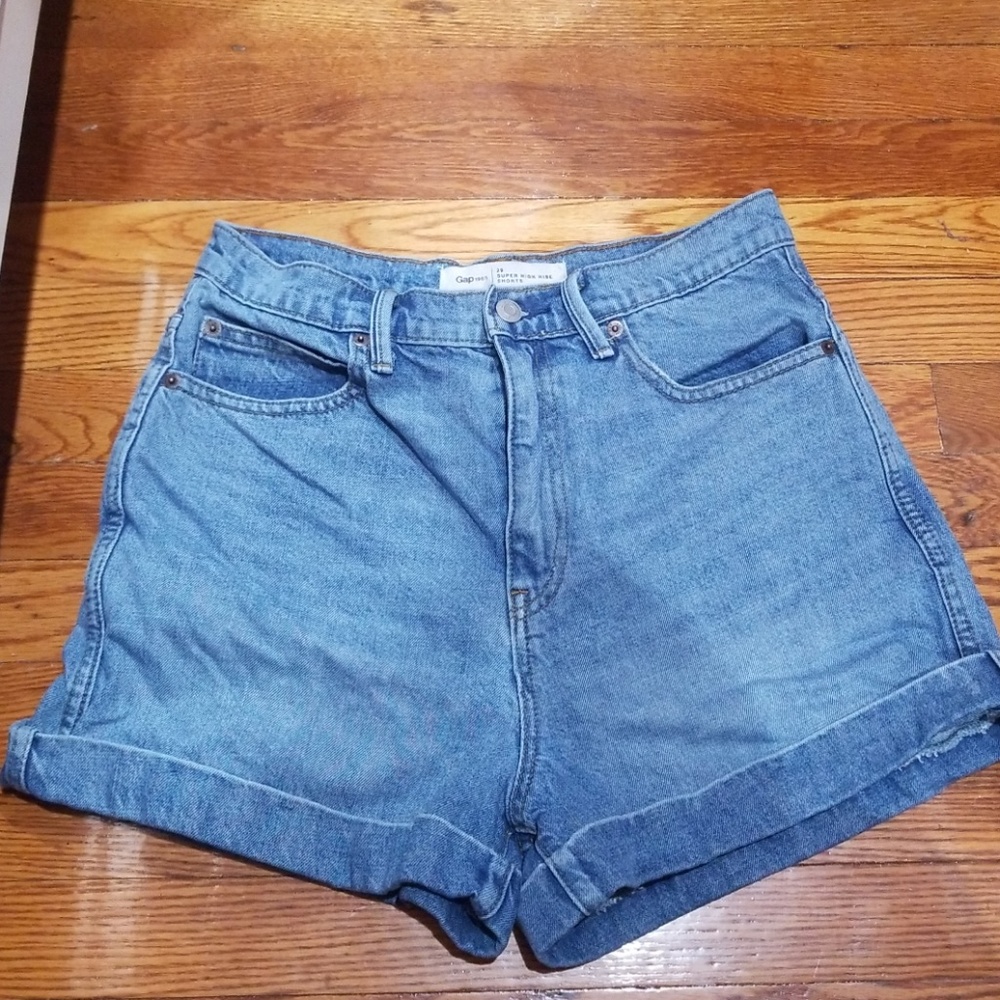 💙 Gap jean shorts